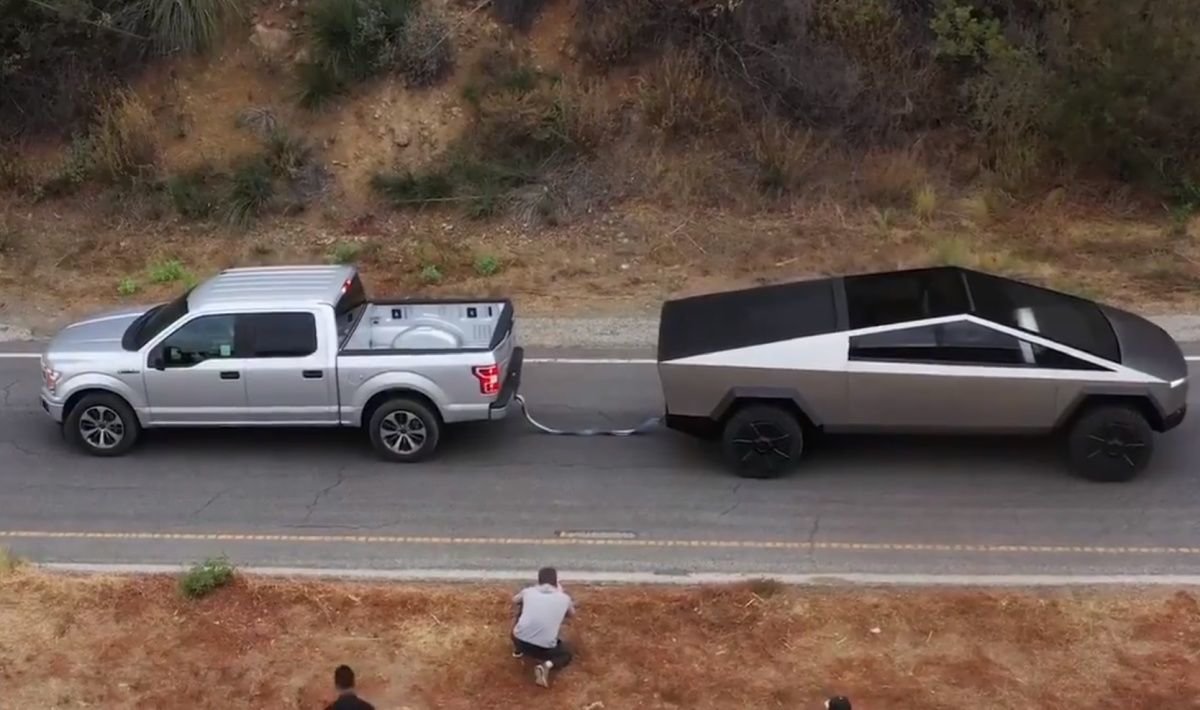 Tesla Cybertruck Tug Of War With Ford F 150